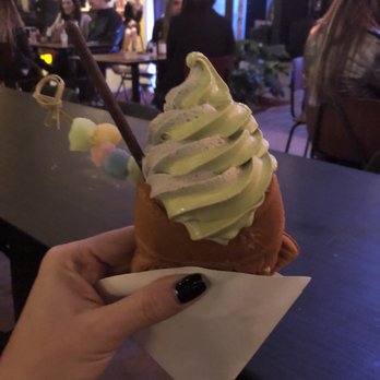 1-800-Lucky - Matcha ice cream - Asian Fusion Near Me - Miami, Florida
