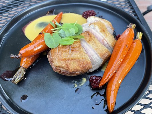 Parker's Bistro by null