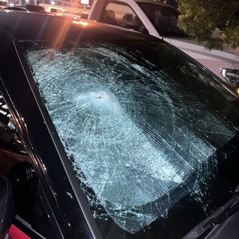Accurate Body & Paint - Damaged windshield - Body Shops Near Me - Hayward, California Accurate Body & Paint - Damaged windshield - Body Shops Near Me - Hayward, California