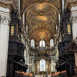 St. Paul's Cathedral - The ceiling is all mosaic tile.