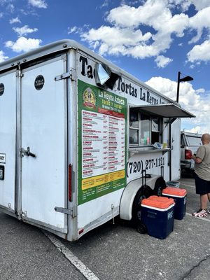 La Reyna Azteca Tacos Y Tortas by null