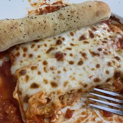 Sicilia Pizza - Manicotti