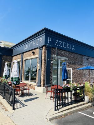 Mother Pizzeria by null