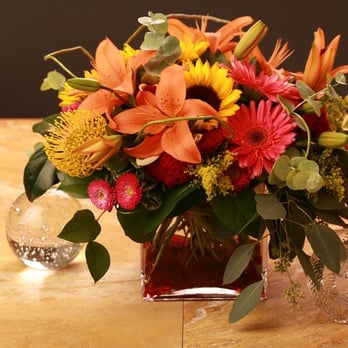 Petals A Florist - Petals Somerset Bouquet - a burst of color and sophistication - Florists Near Me - Atlanta, Georgia Petals A Florist - Petals Somerset Bouquet - a burst of color and sophistication - Florists Near Me - Atlanta, Georgia