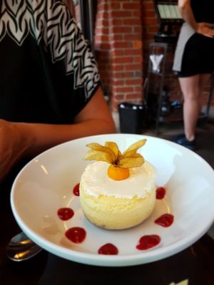 La Pizzaiolle (Ville Mont-Royal) by null