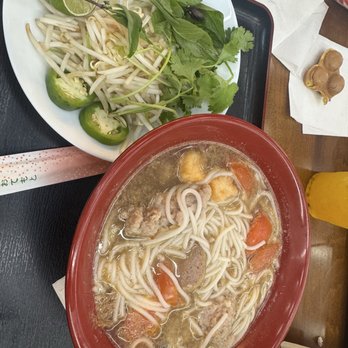 Dim Sum Bistro - Bún riêu nhìn là không muốn ăn . - Chinese Near Me - Westminster, California