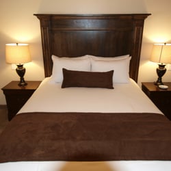 Winterton Suites - Winterton Suites washes all our linens between each guest. We use only premium linens.