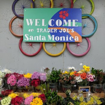 Trader Joe's - Grocery Near Me - Santa Monica, California