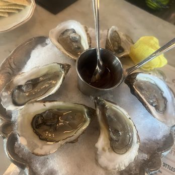 Double Standard - HH oysters - Bars Near Me - San Antonio, Texas Double Standard - HH oysters - Bars Near Me - San Antonio, Texas