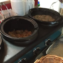 B & L Country Store - Pulled pork, 2 styles
