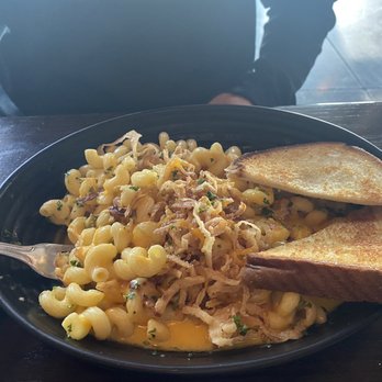 Strap Tank Brewery - Pub Mac & Cheese - New American Near Me - Lehi, Utah Strap Tank Brewery - Pub Mac & Cheese - New American Near Me - Lehi, Utah