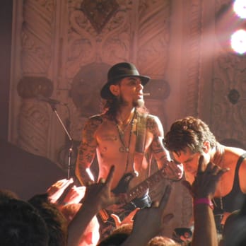 MP4Tickets - Close up of Jane's Addiction at the Metro in Chicago. TICKET BROKER AND WHOLESALER. www.mp4tickets.com - Ticket Sales Near Me - Chicago, Illinois
