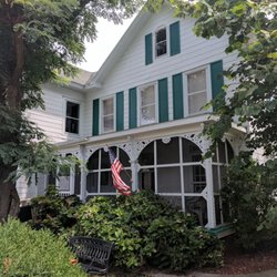 Hilda Crockett's Chesapeake House - Front of the Chesapeake House