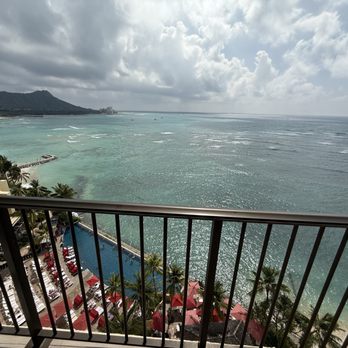Sheraton Waikiki Beach Resort - 12th floor...great start to 2026 Yelpstars. - Hotels Near Me - Honolulu, Hawaii