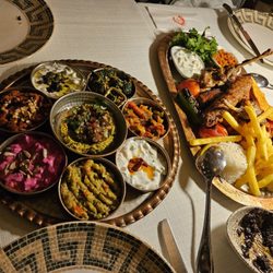 Roof Mezze 360 - Mezze plate and meat platter