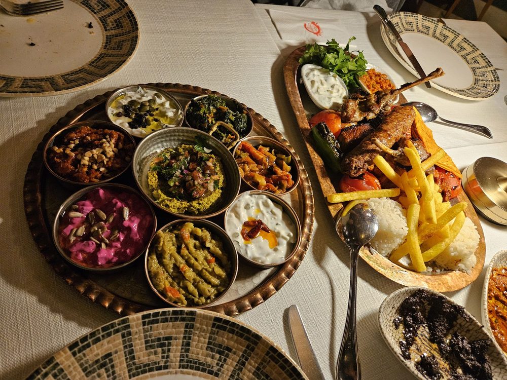 Roof Mezze 360