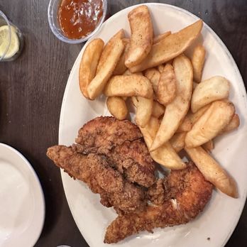 Duffer's Bar & Grill - Three chicken fingers and steak fries - Bars Near Me - Shallotte, North Carolina Duffer's Bar & Grill - Three chicken fingers and steak fries - Bars Near Me - Shallotte, North Carolina