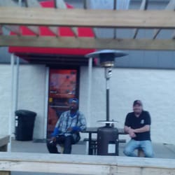 Scotty's Georgetown Lounge - Outdoor seating