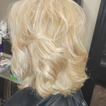 Ruby Abbott Hair Studio - Hair Salons Near Me - Downers Grove, Illinois