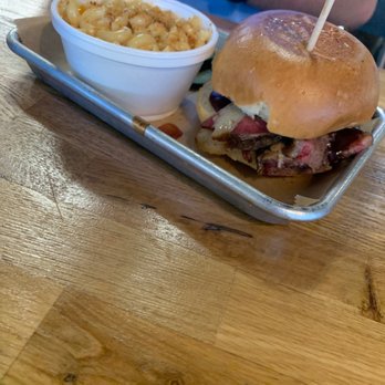 Bubba’s Bones & Brews - Gastropubs Near Me - Cathedral City, California