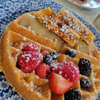 Little Hen - Bananas Foster Waffles - Breakfast & Brunch Near Me - Miami, Florida Little Hen - Bananas Foster Waffles - Breakfast & Brunch Near Me - Miami, Florida