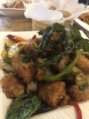 Royal Thai Bistreaux by null