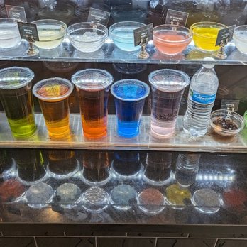 Bubbleology - Counter with drinks - Bubble Tea Near Me - Leesburg, Virginia