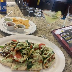 La Salsa Verde - Flatbread with carnitas and spicy Margarita!