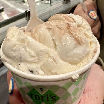 Rori's Artisanal Creamery - Fresh Mint Patty. Possibly the mintiest mint ice cream in the world. - Ice Cream & Frozen Yogurt Near Me - Ventura, California Rori's Artisanal Creamery - Fresh Mint Patty. Possibly the mintiest mint ice cream in the world. - Ice Cream & Frozen Yogurt Near Me - Ventura, California