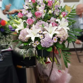 The White Lotus Florist - Last minute, emergency order. A large standing arrangement and a large bouquet ordered and finished within 50 minutes. - Florists Near Me - Cerritos, California The White Lotus Florist - Last minute, emergency order. A large standing arrangement and a large bouquet ordered and finished within 50 minutes. - Florists Near Me - Cerritos, California