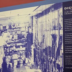 DICK'S Sporting Goods
