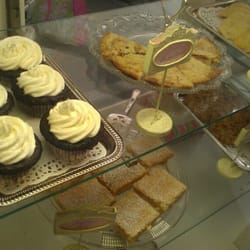 Tranquili Tea - Scones, Macarons, Cupcakes, Tarts, and brownies.