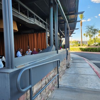 Roaring Fork - Back patio - American Near Me - Scottsdale, Arizona Roaring Fork - Back patio - American Near Me - Scottsdale, Arizona