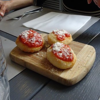 Palazzo Petrucci - Appetizers before our pizza - Italian Near Me - Naples, NA