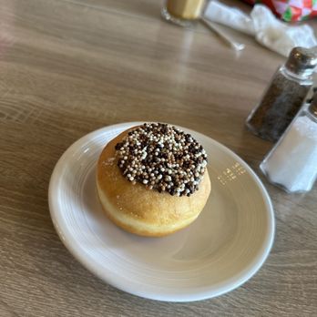 Le Cafe Du Val - Nutella beignet - Cafes Near Me - Henderson, Nevada