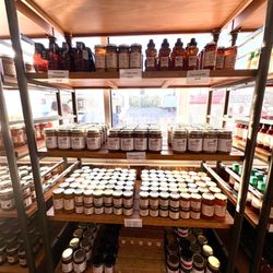 Georgia Peach World - Merch