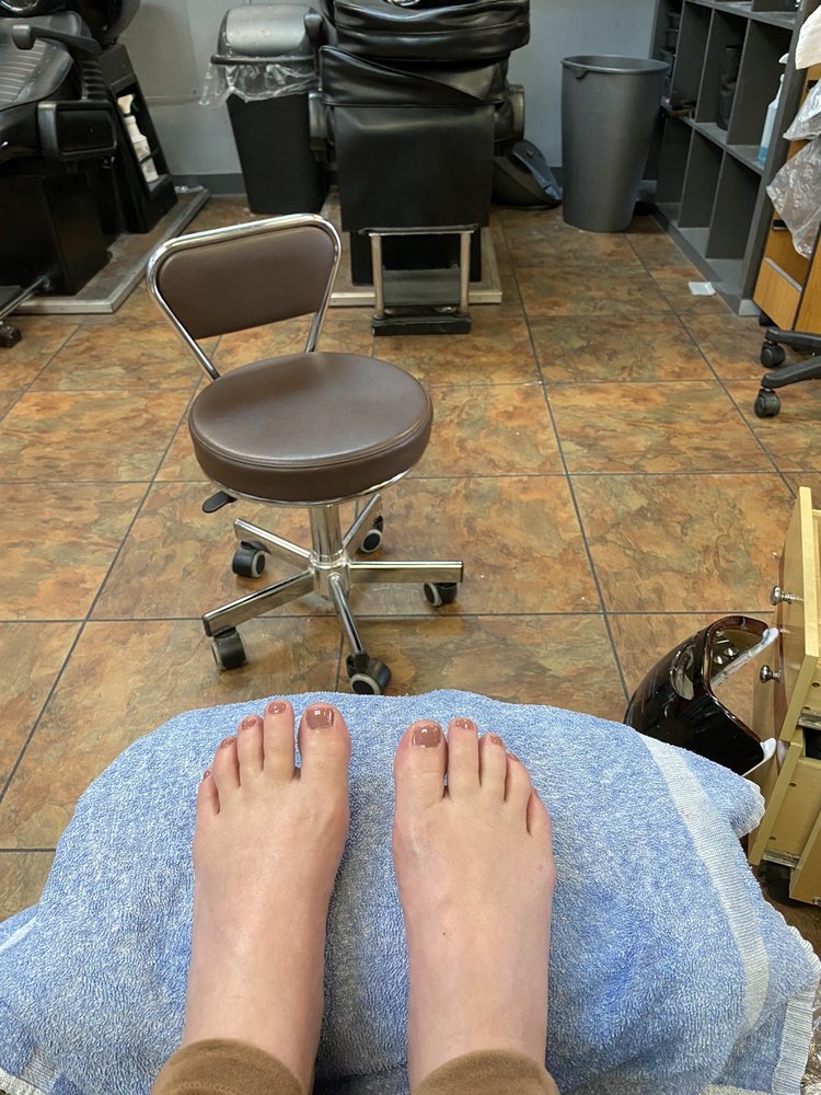 ANDREW M. SALON Updated August 2024 15 Photos & 10 Reviews 1988