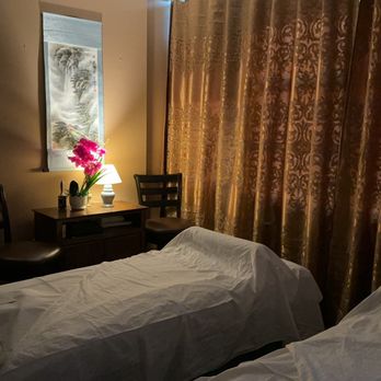 1. Yar Yar Wellness Center