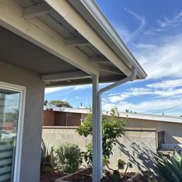 Rain gutter and downspout