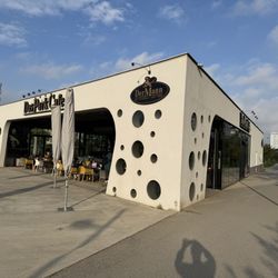 Der Mann - Park Cafe