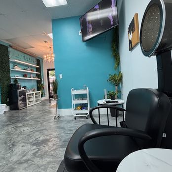 Hydra Bar Salon - Hair Salons Near Me - Coral Springs, Florida Hydra Bar Salon - Hair Salons Near Me - Coral Springs, Florida