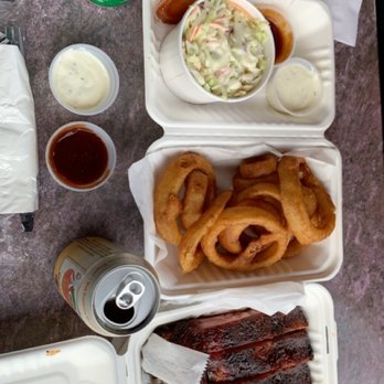 Local Q 707 - Full rack of ribs, onion rings & coleslaw - American Near Me - Calistoga, California
