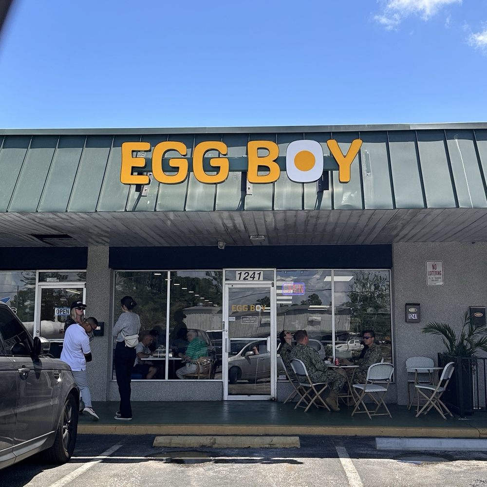Eggboy - Outside and entrance to the establishment - Breakfast & Brunch Near Me - Atlantic Beach, Florida