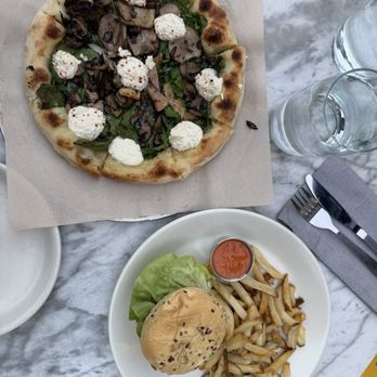 True Food Kitchen - Vegetarian Near Me - Pasadena, California