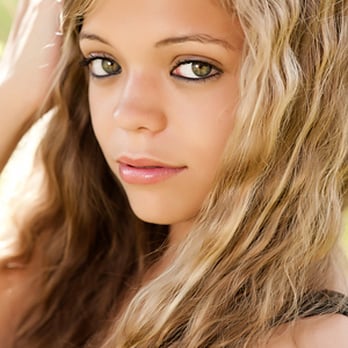F-Sequence Studio - outdoor actress headshots - Session Photography Near Me - San Gabriel, California F-Sequence Studio - outdoor actress headshots - Session Photography Near Me - San Gabriel, California