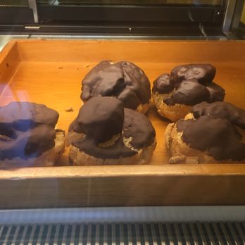 Beard Papa's - chocolate - Desserts Near Me - New York, New York Beard Papa's - chocolate - Desserts Near Me - New York, New York