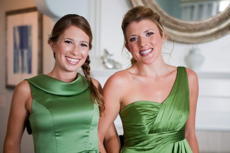 Tuyen Tran Artistry Logo