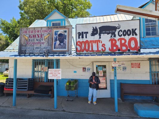 Scott’s Bar-B-Que by null
