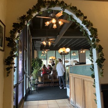 Uricchio's Trattoria - Inside - Italian Near Me - Bakersfield, California Uricchio's Trattoria - Inside - Italian Near Me - Bakersfield, California