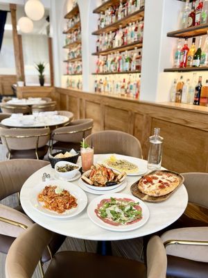 Johnny & Sanny's by null